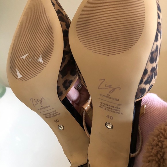 Zizi Leather Animal Print Pointy Toe Shoes - Picture 6 of 6